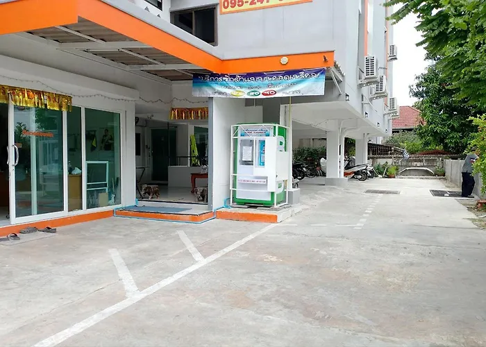 Na Nont Place ホテル